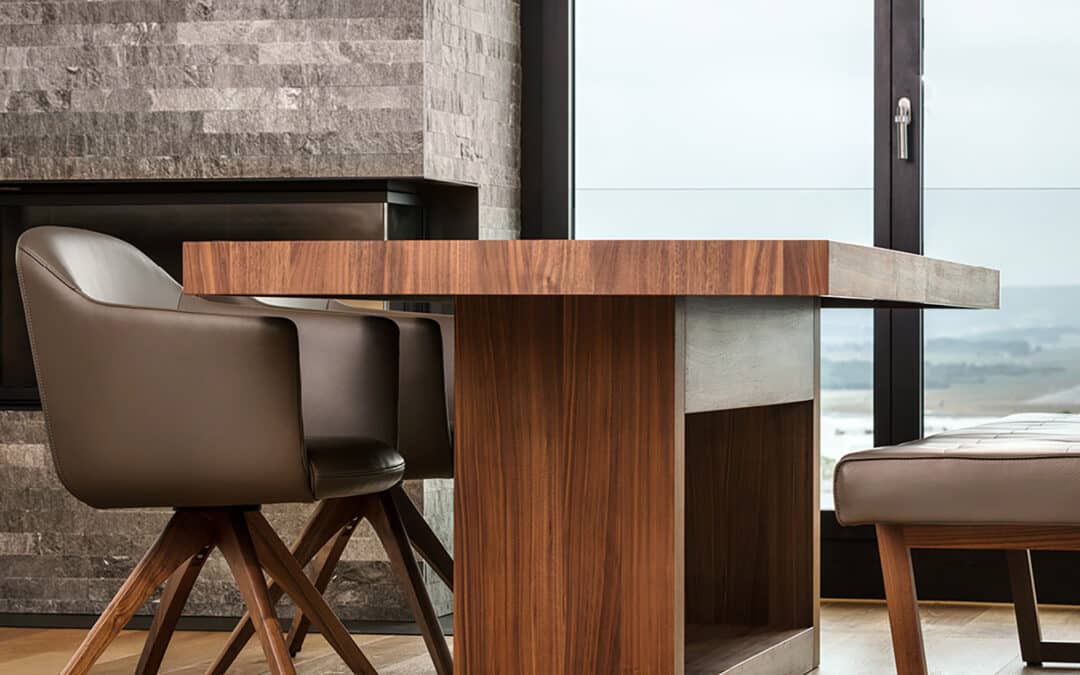 Schreinerei Nyffenegger Innenausbau Inneneinrichtung Massanfertigung individuelles Design hochwertig handwerkliche Sorgfalt Möbel massgefertig Möbelstück Tisch
